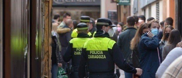 Policía Local de Zaragoza (Foto: Daniel Pérez / Europa Press).