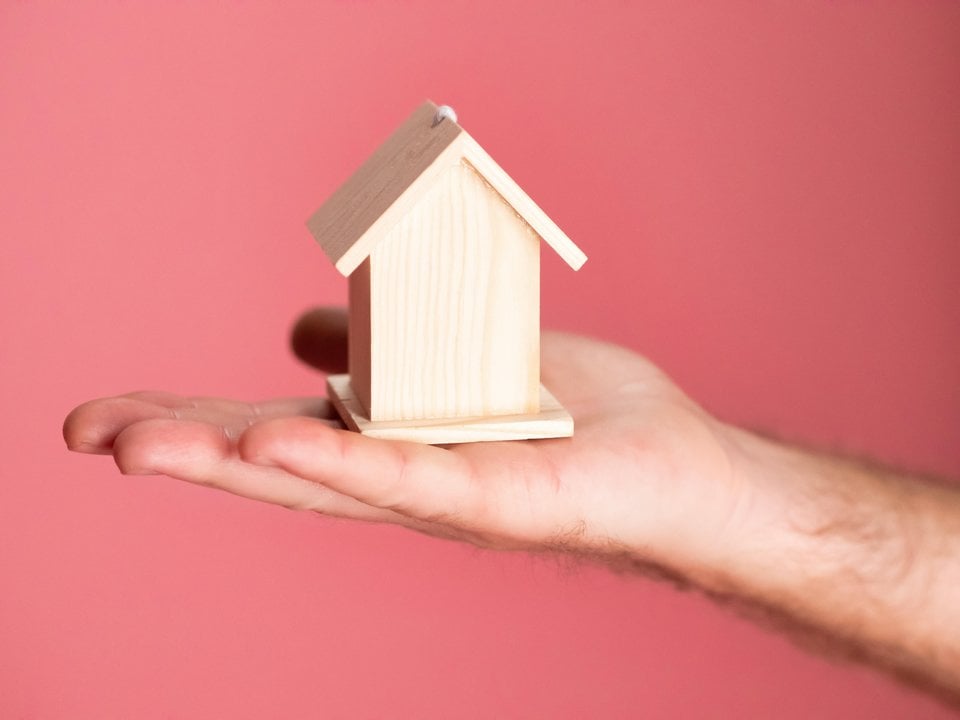 “Invertir en vivienda ha sido uno de los principales medios de ahorro de los ciudadanos en España”.
