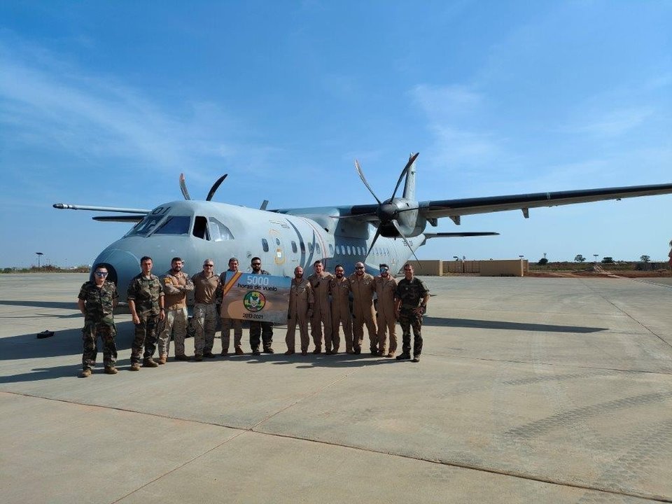 Destacamento Marfil con general Delpit. Foto: Ejército del Aire.