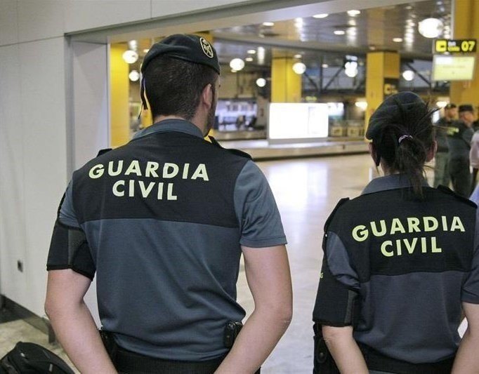 La Guardia Civil en el aeropuerto Adolfo Suárez Madrid-Barajas.