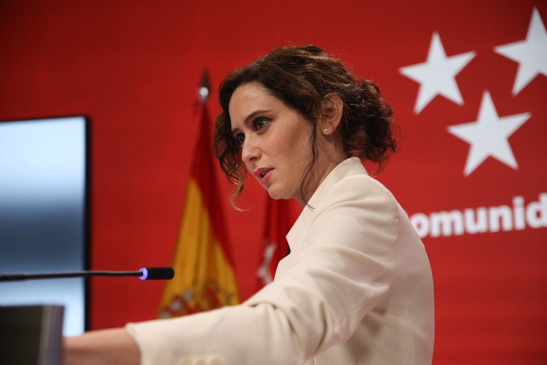 La presidenta de la Comunidad de Madrid, Isabel Díaz Ayuso, en una rueda de prensa en la Real Casa de Correos.