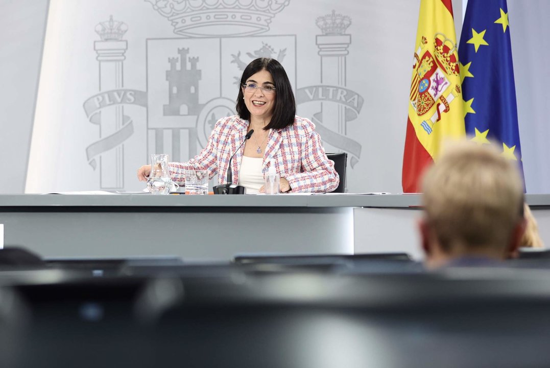 La ministra de Sanidad, Carolina Darias, en una rueda de prensa posterior al Consejo de Ministros, en el Complejo de la Moncloa.