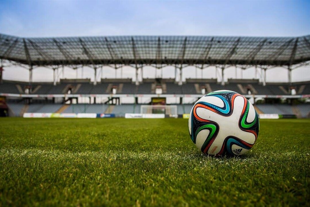 Bal&oacute;n de f&uacute;tbol.