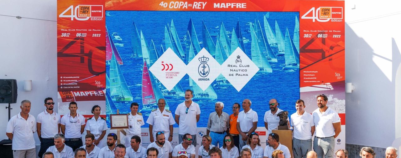 Felipe VI, en el homenaje a la Comisión Naval de Regatas de la Armada (Foto: Club Náutico de Palma).