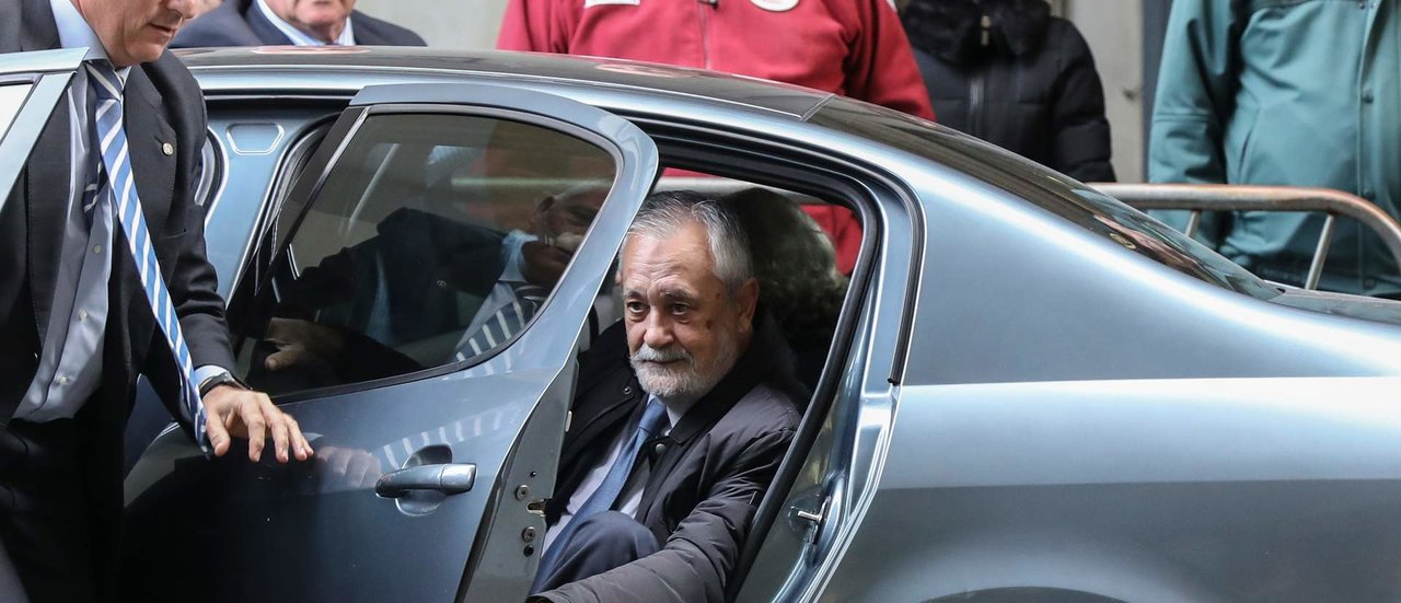 José Antonio Griñán, a su llegada a una jornada del juicio por los ERE (Foto: María José López / Europa Press).