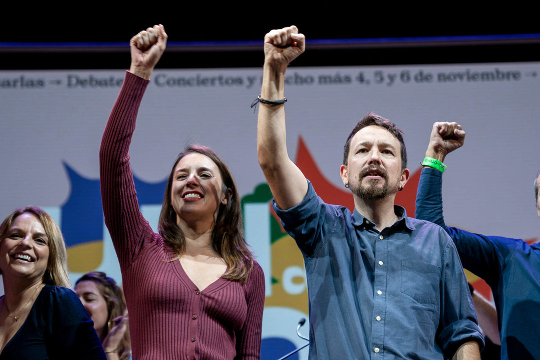 El exlíder de Podemos, Pablo Iglesias, y la ministra de Igualdad, Irene Montero, en el acto de la 'Uni de otoño' en el Teatro Coliseum, a 6 de noviembre de 2022, en Madrid (España).