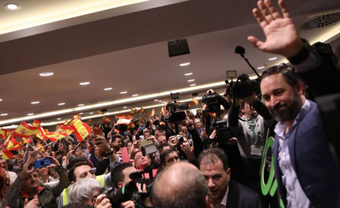 El presidente de Vox, Santiago Abascal, visita Pamplona / David Domench (EUROPA PRESS).