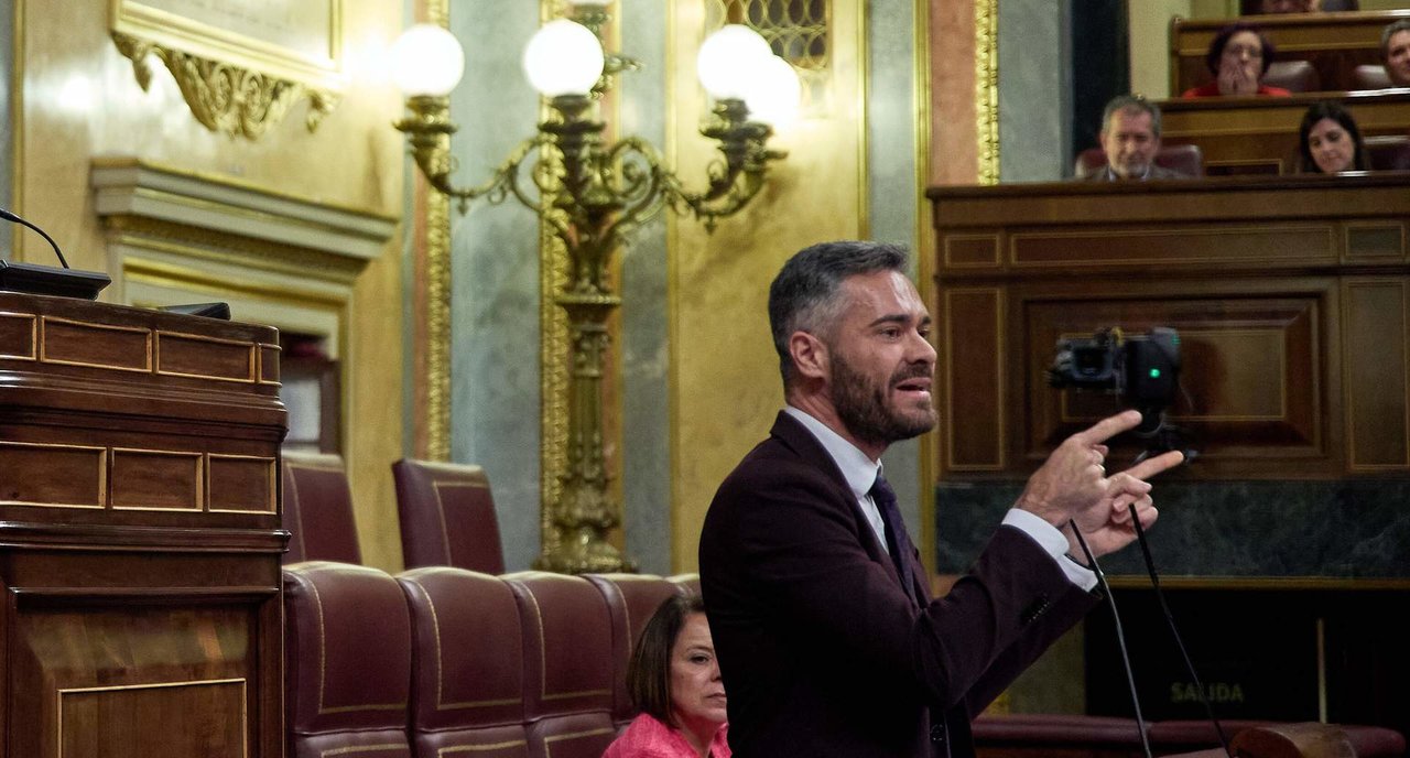 Felipe Sicilia, en la tribuna del Congreso de los Diputados (Foto: Jesús Hellín / Europa Press).