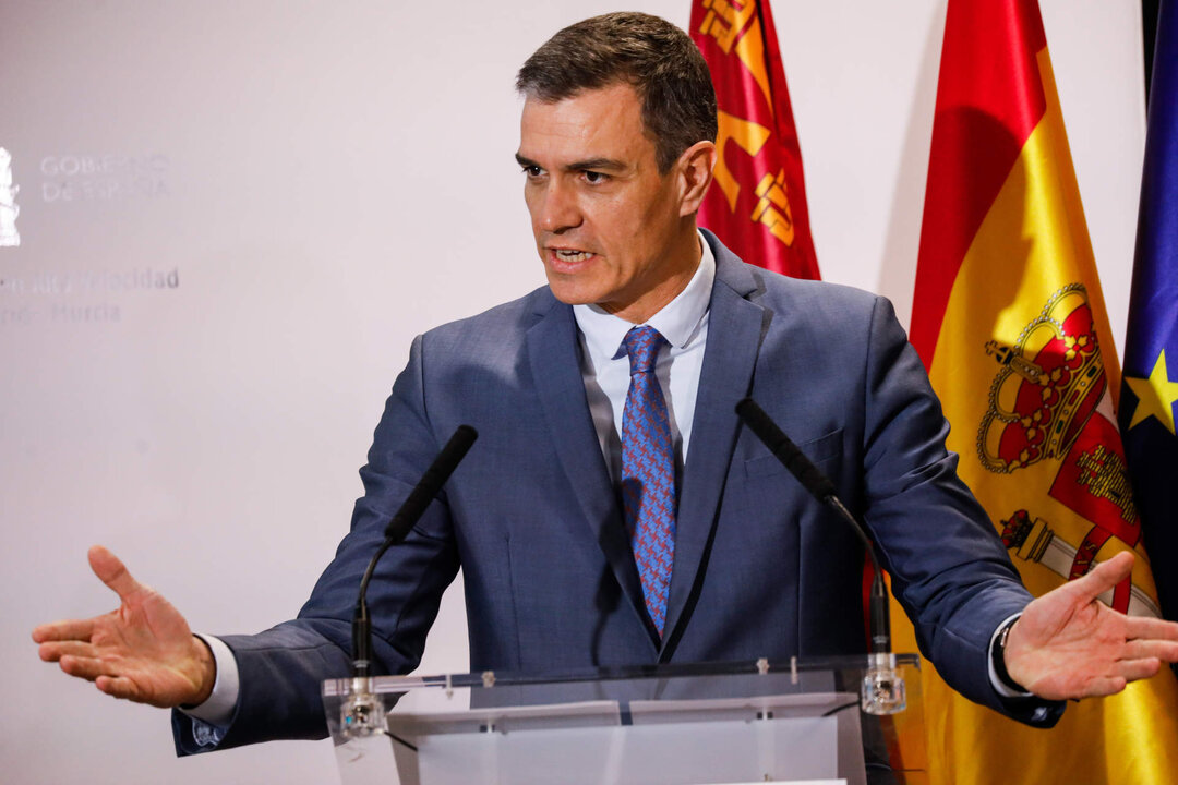 19-12-22 Acto de inauguraci&oacute;n de la l&iacute;nea de alta velocidad, Madrid - Murcia con la presencia de la ministra de transportes Raquel S&aacute;nchez Jim&eacute;nez, el presidente del gobierno, Pedro S&aacute;nchez, el presidente de la comunidad valenciana, Ximo Puig, el presidente de la regi&oacute;n de Murcia, Fernando L&oacute;pez Miras y su majestad el Rey.