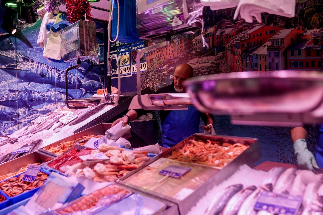 Tienda de pescado y marisco el el barrio de Prosperidad (Madrid).