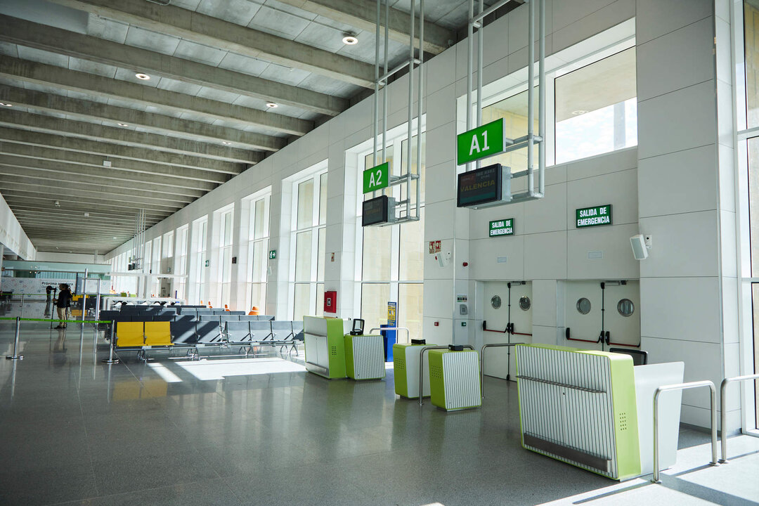 Detalle de la terminal durante la presentaci&oacute;n de la remodelaci&oacute;n y ampliaci&oacute;n del Aeropuerto de Sevilla, a 3 de marzo de 2022 en Sevilla (Andaluc&iacute;a, Espa&ntilde;a)


