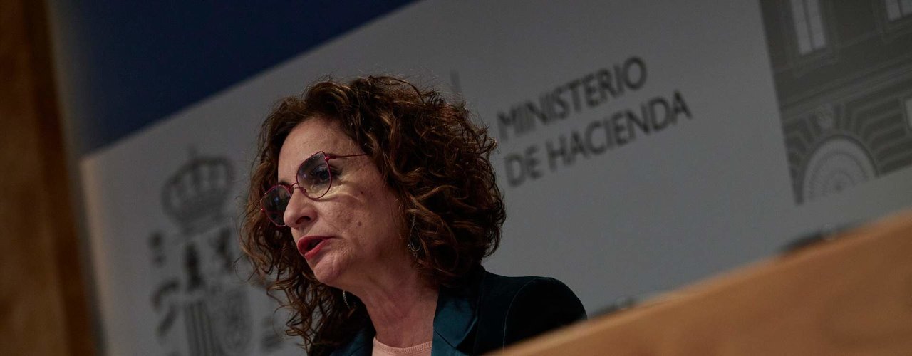María Jesús Montero, en la sede del Ministerio de Hacienda (Foto: Jesús Hellín / Europa Press).