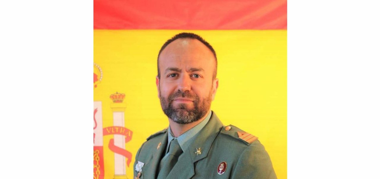 El sargento 1º Serrano.