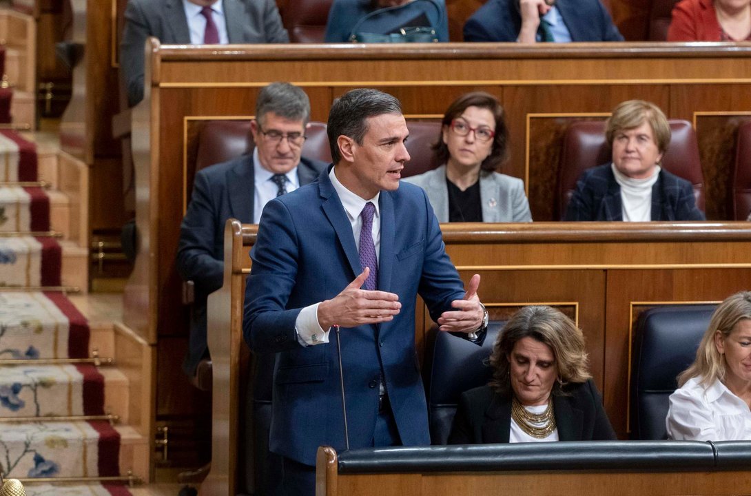 El presidente del Gobierno, Pedro Sánchez, en el Pleno del Congreso de los Diputados por la sesión de control de este miércoles.