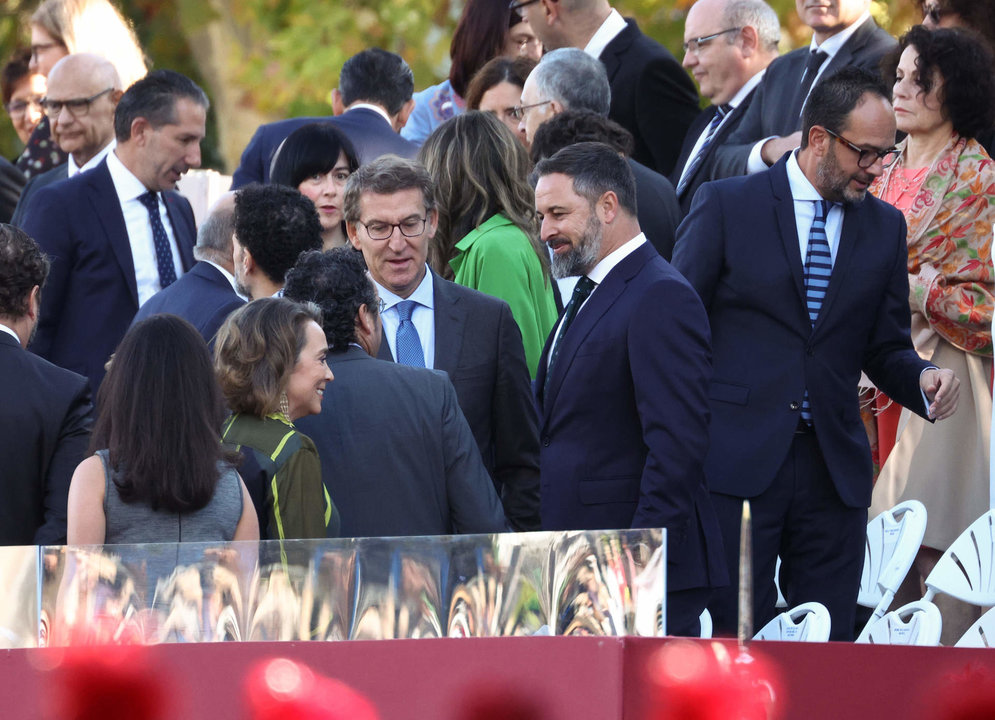 El presidente del PP, Alberto Núñez Feijóo. y el líder de Vox, Santiago Abascal, el pasado 12 de octubre.