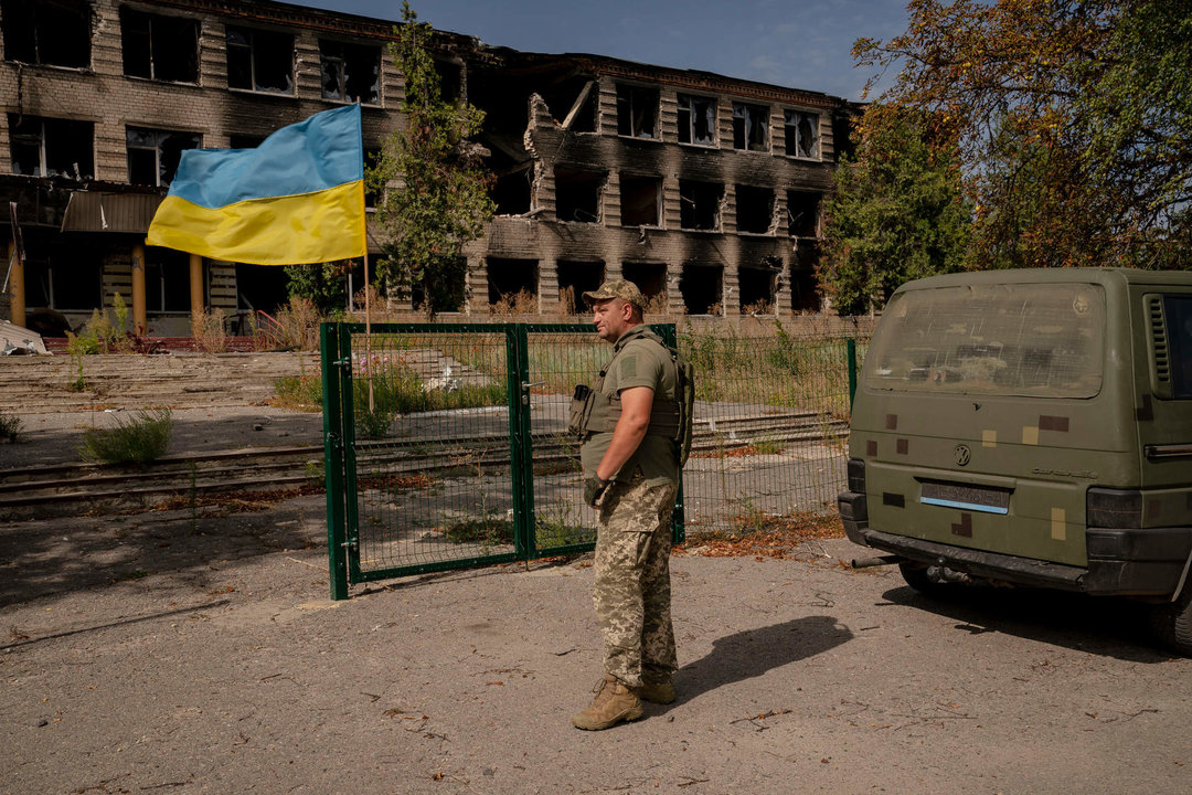 Guinda a una reportera de Mediaset por cubrir ocho meses de guerra en Ucrania.