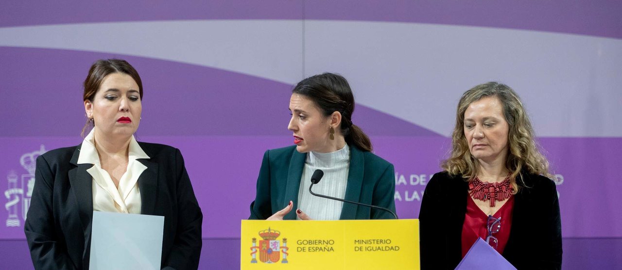 Ángela Rodríguez, Irene Montero y Victoria Rosell (Foto: Alberto Ortega / Europa Press).