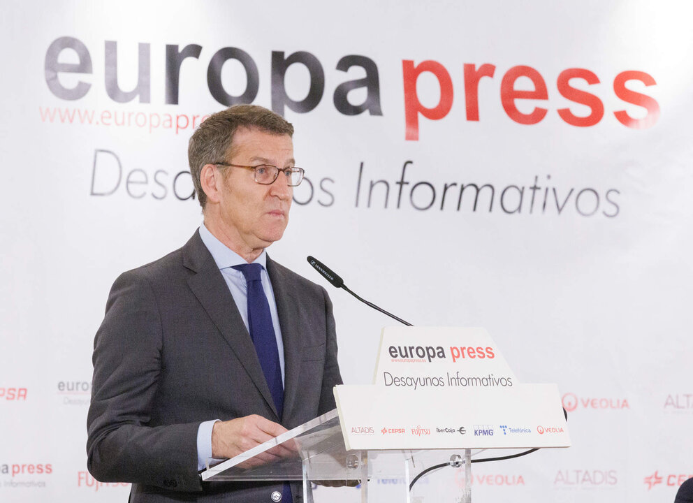 El presidente del PP, Alberto N&uacute;&ntilde;ez Feij&oacute;o, interviene durante un desayuno informativo de Europa Press, en el Hyatt Regency Hesperia Madrid, a 14 de marzo de 2023.