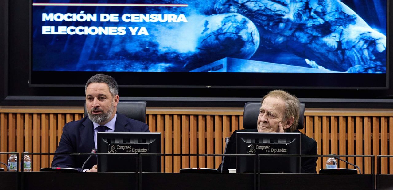 Santiago Abascal y Ramón Tamames (Foto: Jesús Hellín / Europa Press).