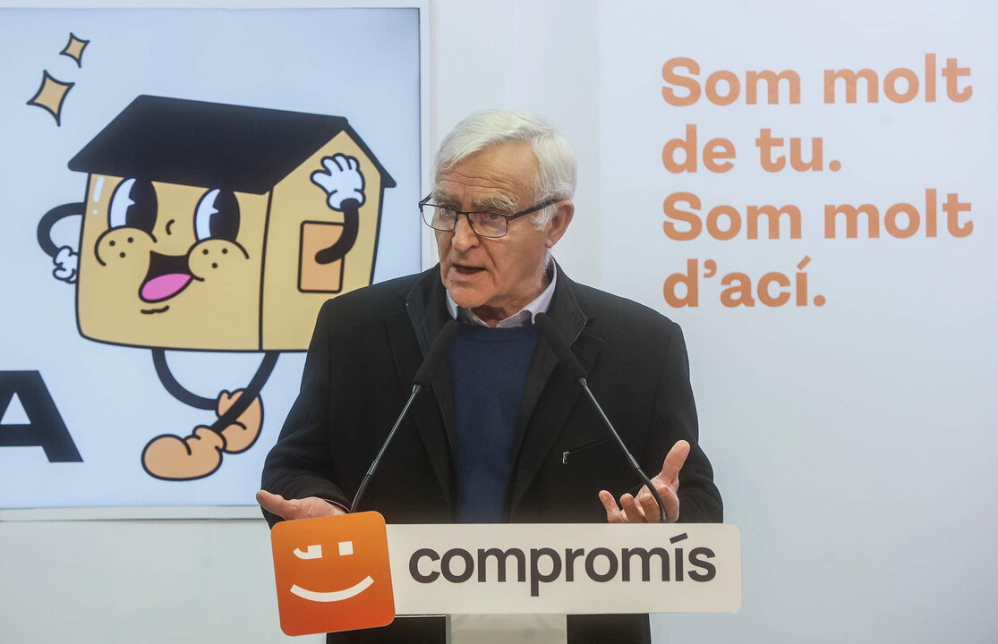 ROBER SOLSONA&hellip;20230130&hellip;.VALENCIA&hellip;..El alcalde de Val&egrave;ncia y portavoz de Comprom&iacute;s por Val&egrave;ncia, Joan Rib&oacute;, junto con el portavoz y diputado de Comprom&iacute;s en el Congreso de los Diputados, Joan Baldov&iacute;, y la s&iacute;ndica de Comprom&iacute;s en las Cortes Valencianas, Papi Robles, presentan en rueda de prensa la propuesta de la coalici&oacute;n para vivienda. Sede de Comprom&iacute;s.