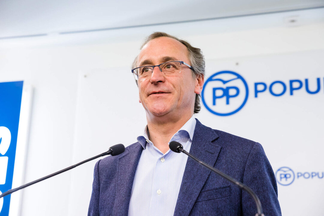 vitoria, sede del pp, partido popular, rueda de prensa despedida, alfonso alonso, fotografo igor martin