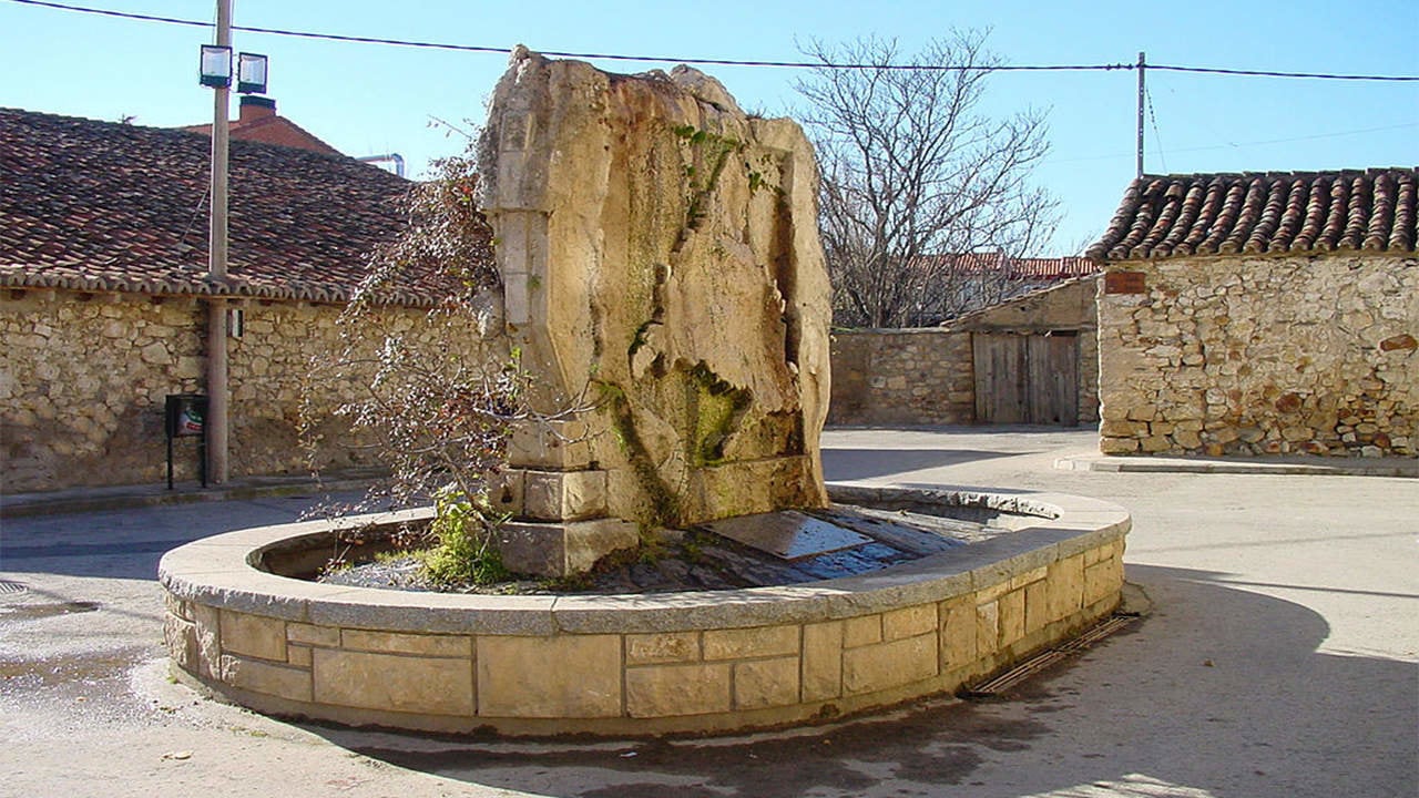 Fuente de piedra en Torremocha de Jarama (Wikipedia)