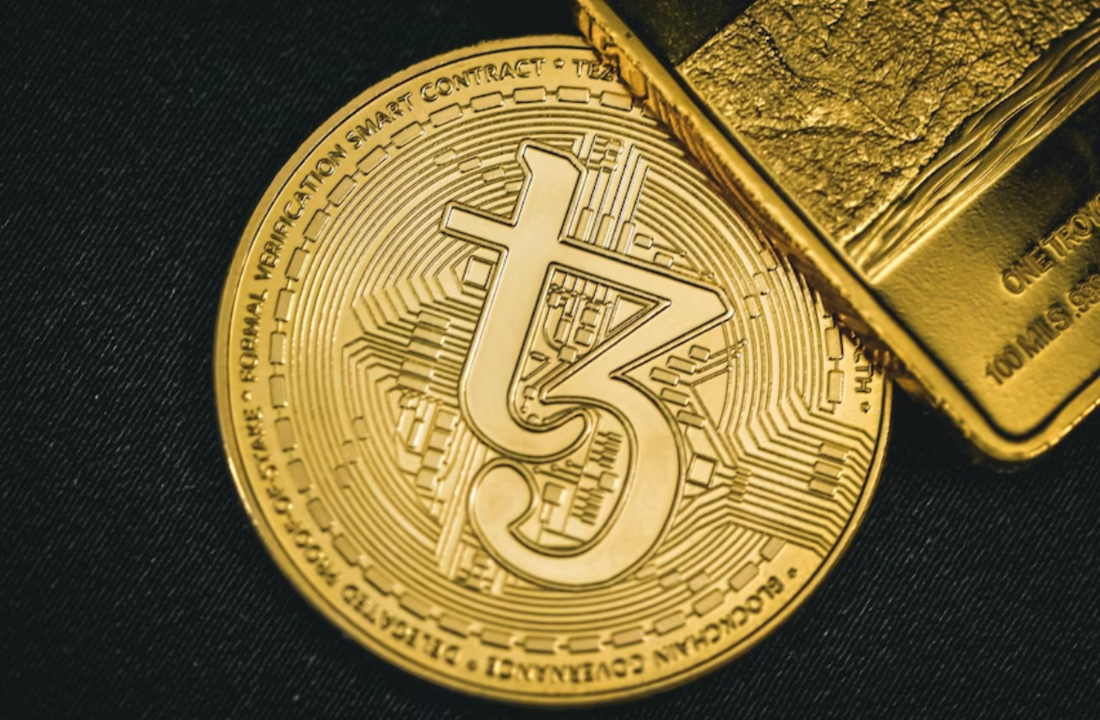¿Por qué varía el precio del Bitcoin en dólares? Descubre los factores clave.
