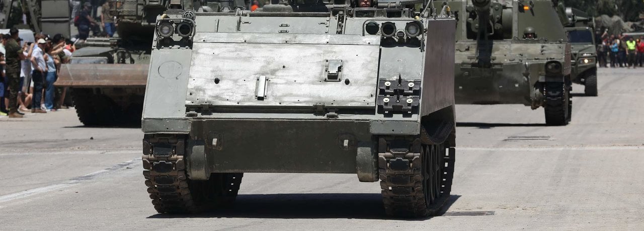 Un vehículo Transporte Oruga Acorazado (TOA) en la base de El Goloso (Foto: Rafael Bastante / Europa Press).
