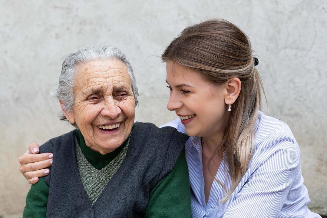 El edadismo es la discriminación por razón de edad, especialmente de las personas mayores. Fuente: Fundación La Caixa