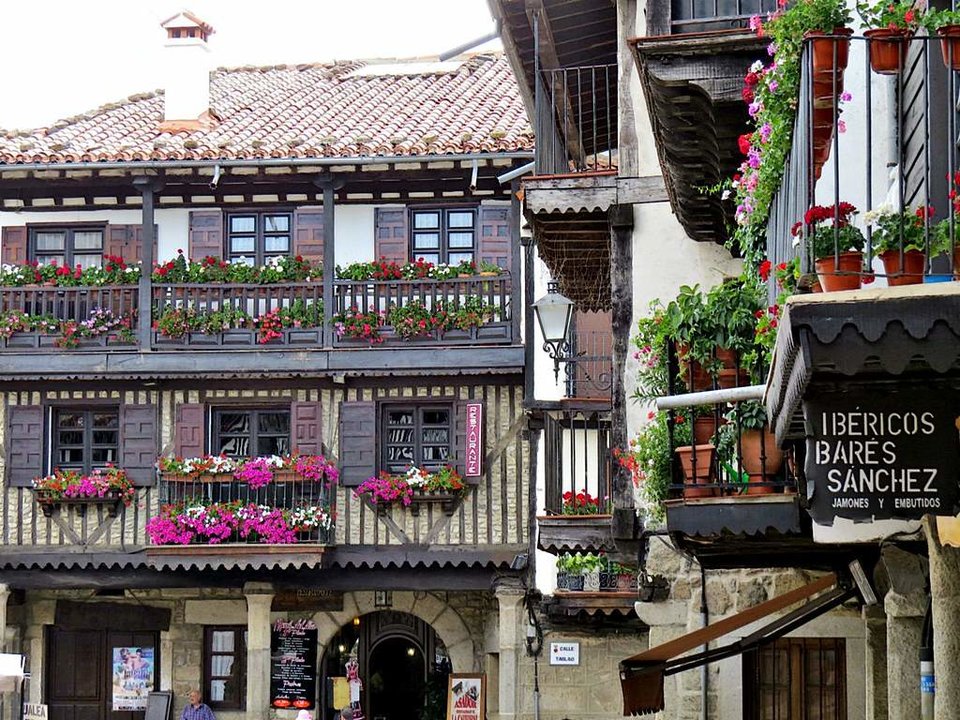 Pueblos con más encanto: Viaja a La Alberca en Salamanca.