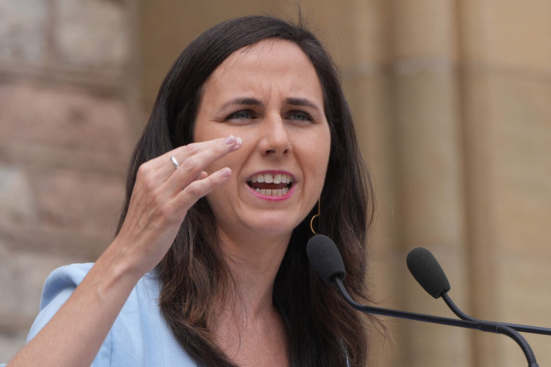 Acto de SUMAR en San Sebasti&aacute;n con Ione Belarra y Pilar Garrido