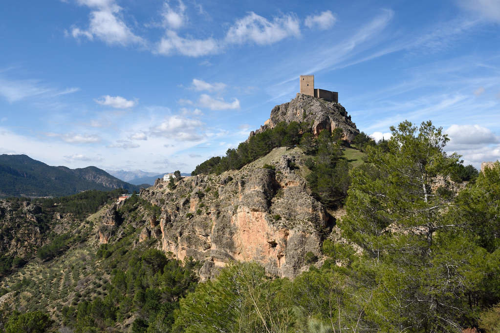 Pueblos con más encanto: Viaja a Segura de la Sierra en Jaén.