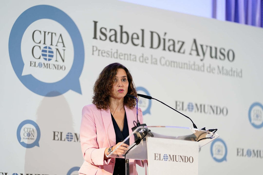 La presidenta de la Comunidad de Madrid, Isabel Díaz Ayuso, interviene durante el encuentro informativo de las "Citas con El Mundo" que organiza Unidad Editorial, en el Hotel Westin Palace, a 18 de septiembre de 2023, en Madrid (España).