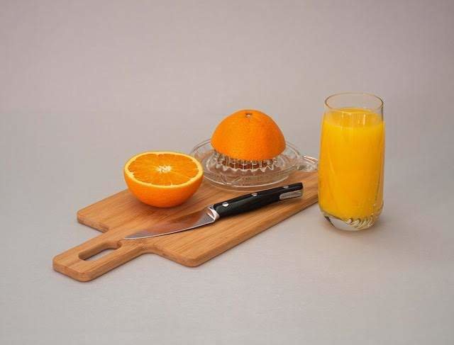 El zumo de naranja y sus efectos beneficiosos para la salud según la ciencia.