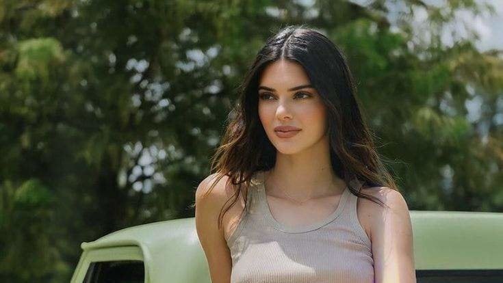 El cambio de Kendall Jenner: Antes y después.
