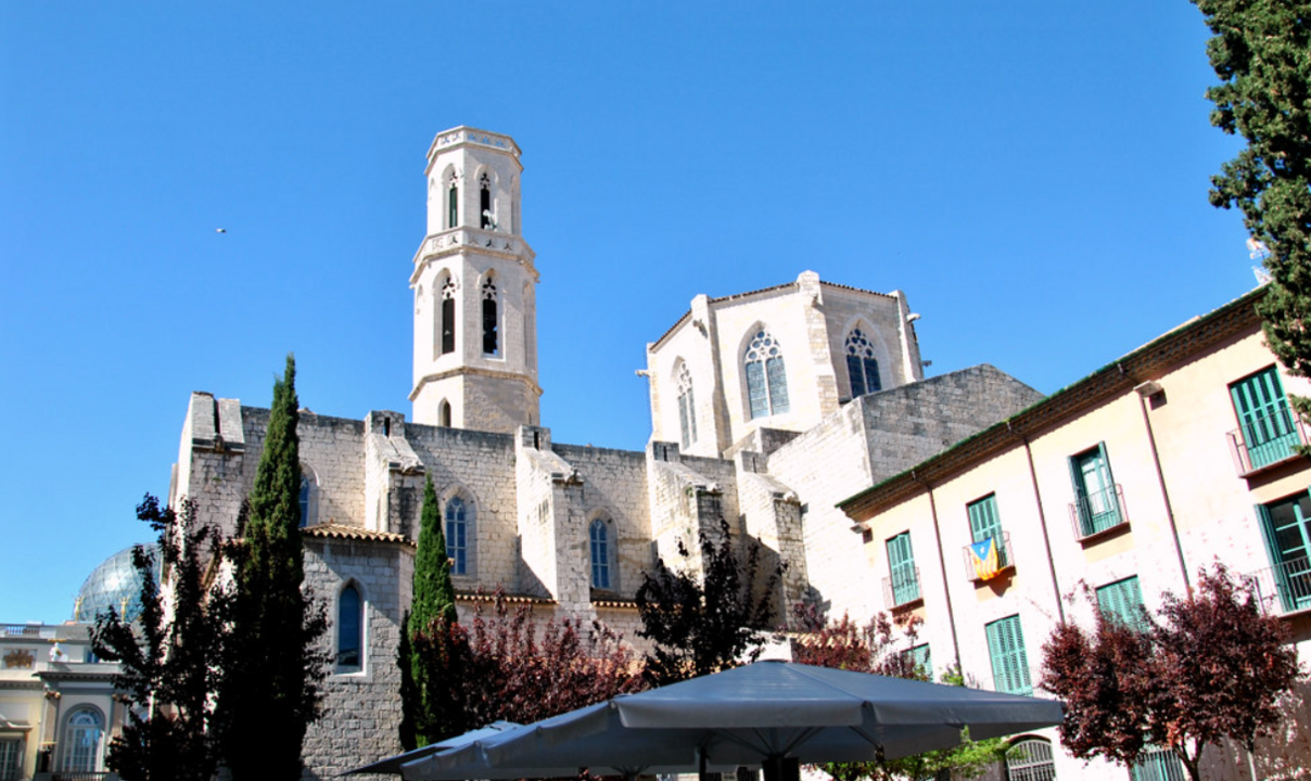 Pueblos con m&aacute;s encanto: Viaja a Figueras en Catalu&ntilde;a.