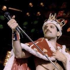 Freddie Mercury, cantautor de la banda Queen