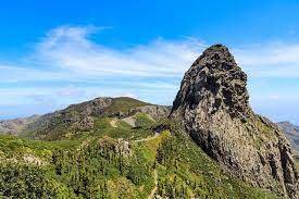Lugares con más encanto: 
Viaja al Parque Nacional de Garajonay en La Gomera. Fuente | Wikipedia.