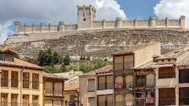 Pueblos con más encanto: 
Viaja a Peñafiel en Castilla y León