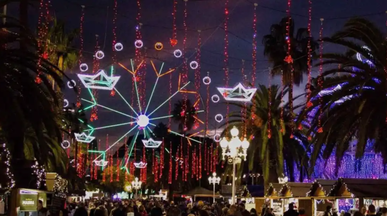 Feria de Navidad de Barcelona: vuelve la gran noria y la pista de hielo con entrada gratis