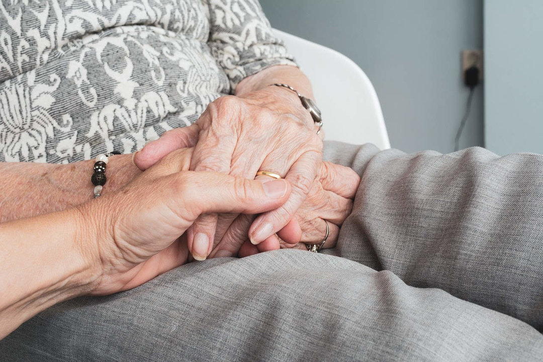 El envejecimiento de la sociedad española hace que cada vez sean más necesarios los servicios asistenciales a domicilio