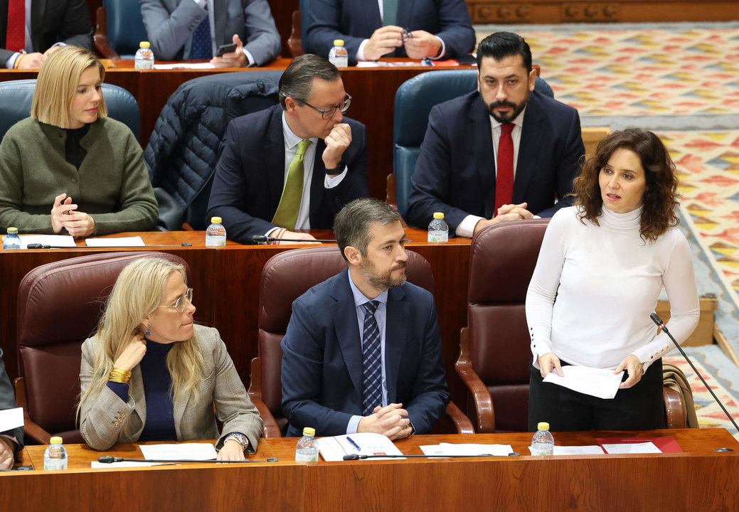La presidenta de la Comunidad de Madrid, Isabel Díaz Ayuso interviene durante una sesión plenaria en la Asamblea de Madrid. Imagen de archivo