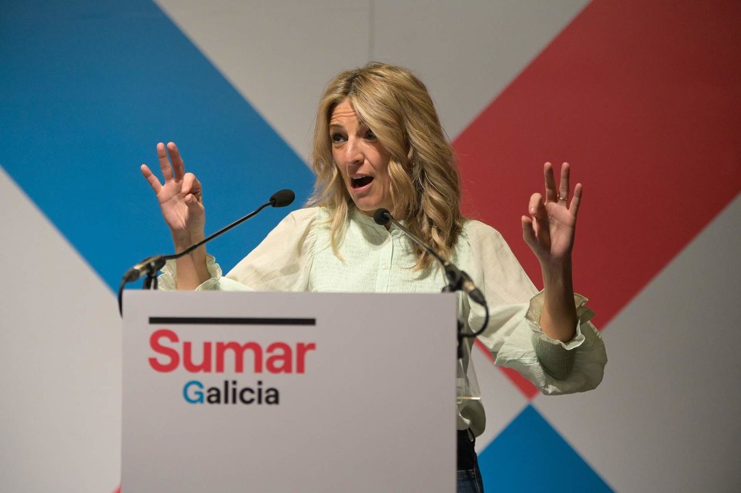 La vicepresidenta del Gobierno y líder de Sumar, Yolanda Díaz, interviene durante un acto de campaña de Sumar, en el Palacio da Ópera de A Coruña, a 8 de febrero de 2024, en A Coruña, Galicia.