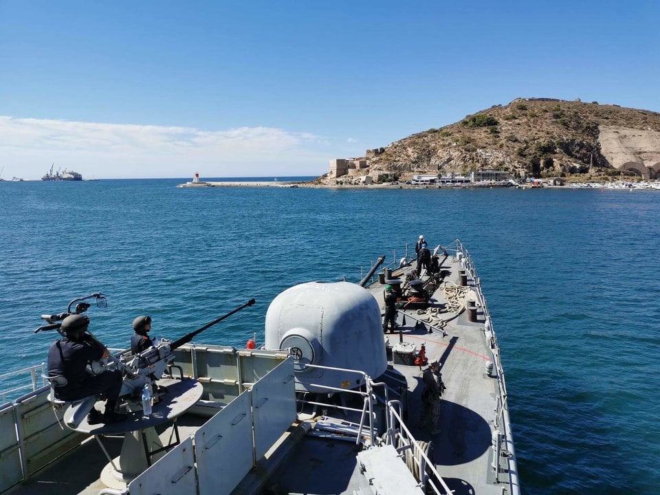 Salida a la mar del patrullero Infanta Elena desde el puerto de Cartagena (Foto: Estado Mayor de la Defensa).