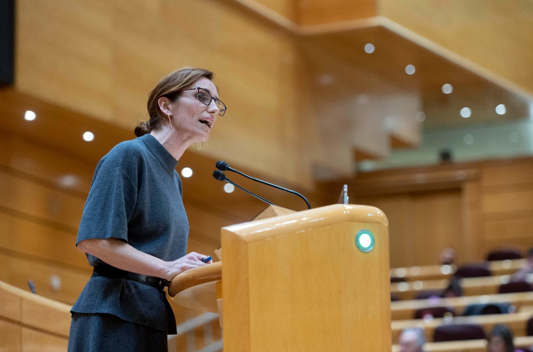La ministra de Sanidad, Mónica García, en el Senado. Foto: Alberto Ortega / Europa Press
