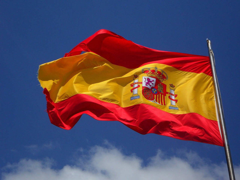 Residencia por arraigo: ¿cómo obtener este permiso de permanencia en España?