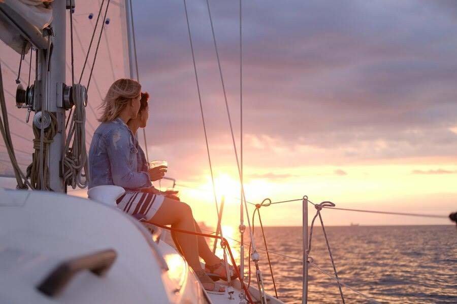Un paseo en barco privado en Málaga, las mejores vistas desde el mar