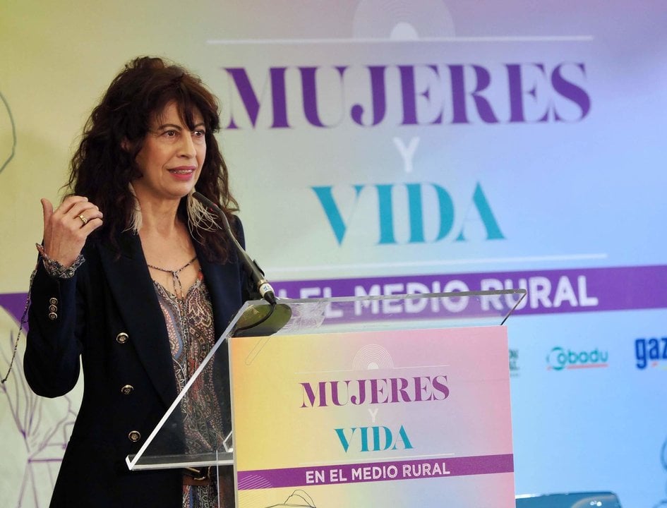 La ministra de Igualdad, Ana Redondo, y la consejera de Familia e Igualdad de Oportunidades, Isabel Blanco, participan en la jornada 'Mujeres y vida en el medio rural'. En el hotel Sercotel.