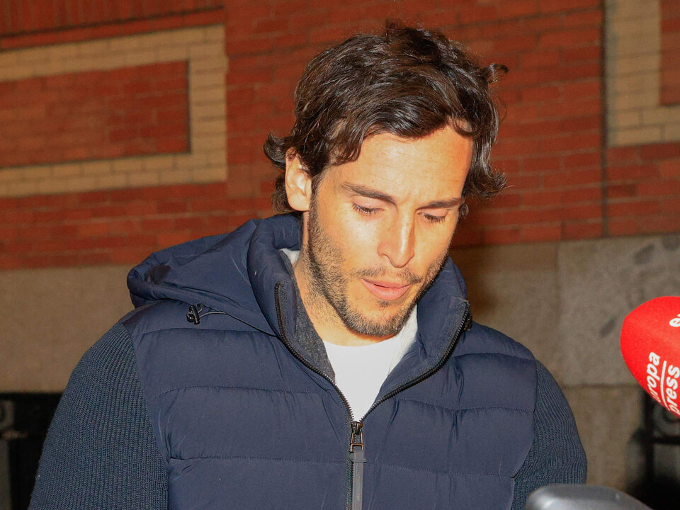 I&ntilde;igo Onieva  sale de su restaurante"Casa Salesas" a 03 de Mayo de 2024 en Madrid (Espa&ntilde;a).