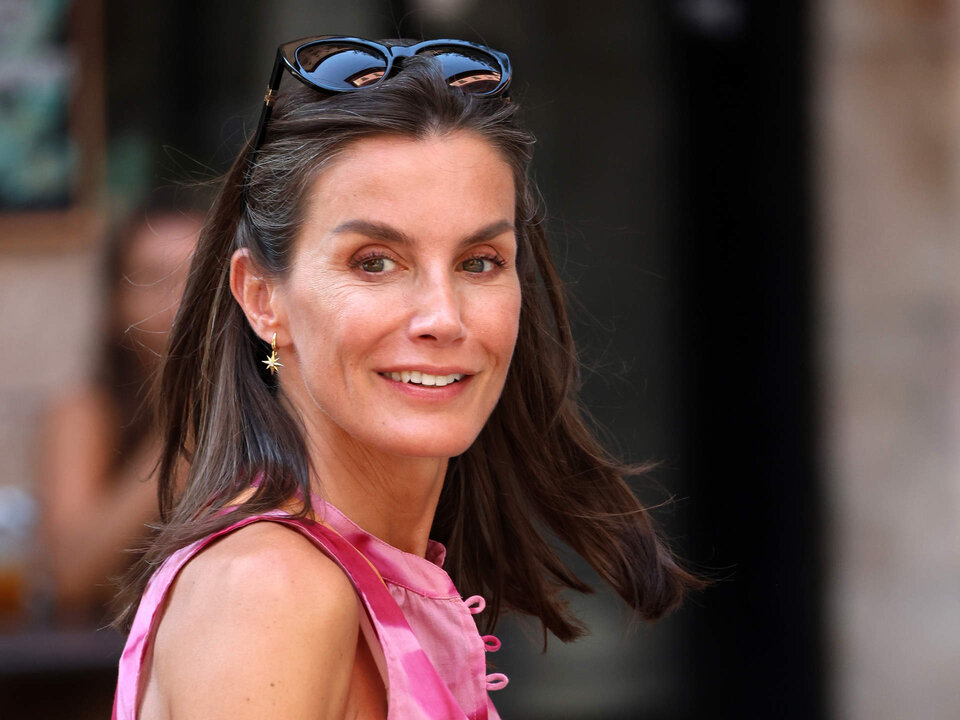 La Reina Letizia pasea por el casco antiguo, a 6 de agosto de 2024, en Palma de Mallorca (Islas Baleares, Espa&ntilde;a)
FAMILIA REAL;GENTE;CASA REAL
Ra&uacute;l Terrel / Europa Press
06/8/2024
